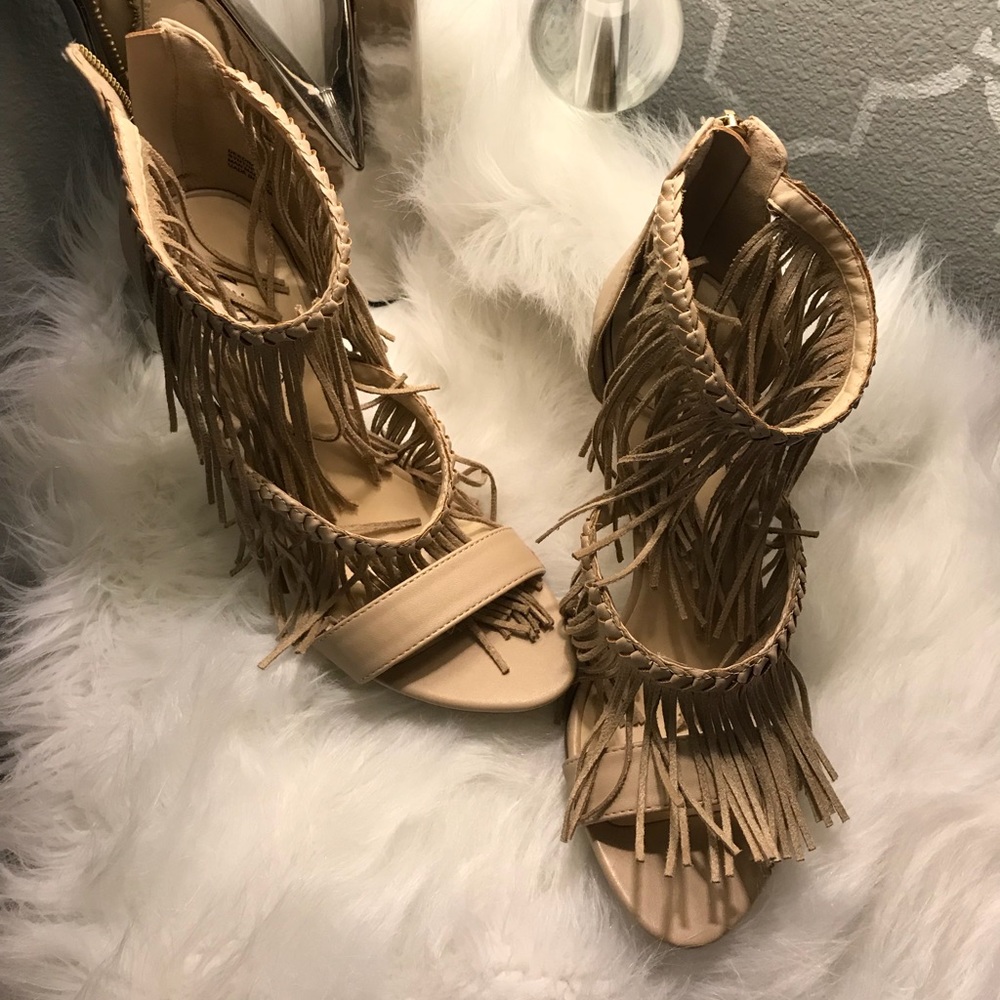 Strapped fringed heels sz 9 4inch heel